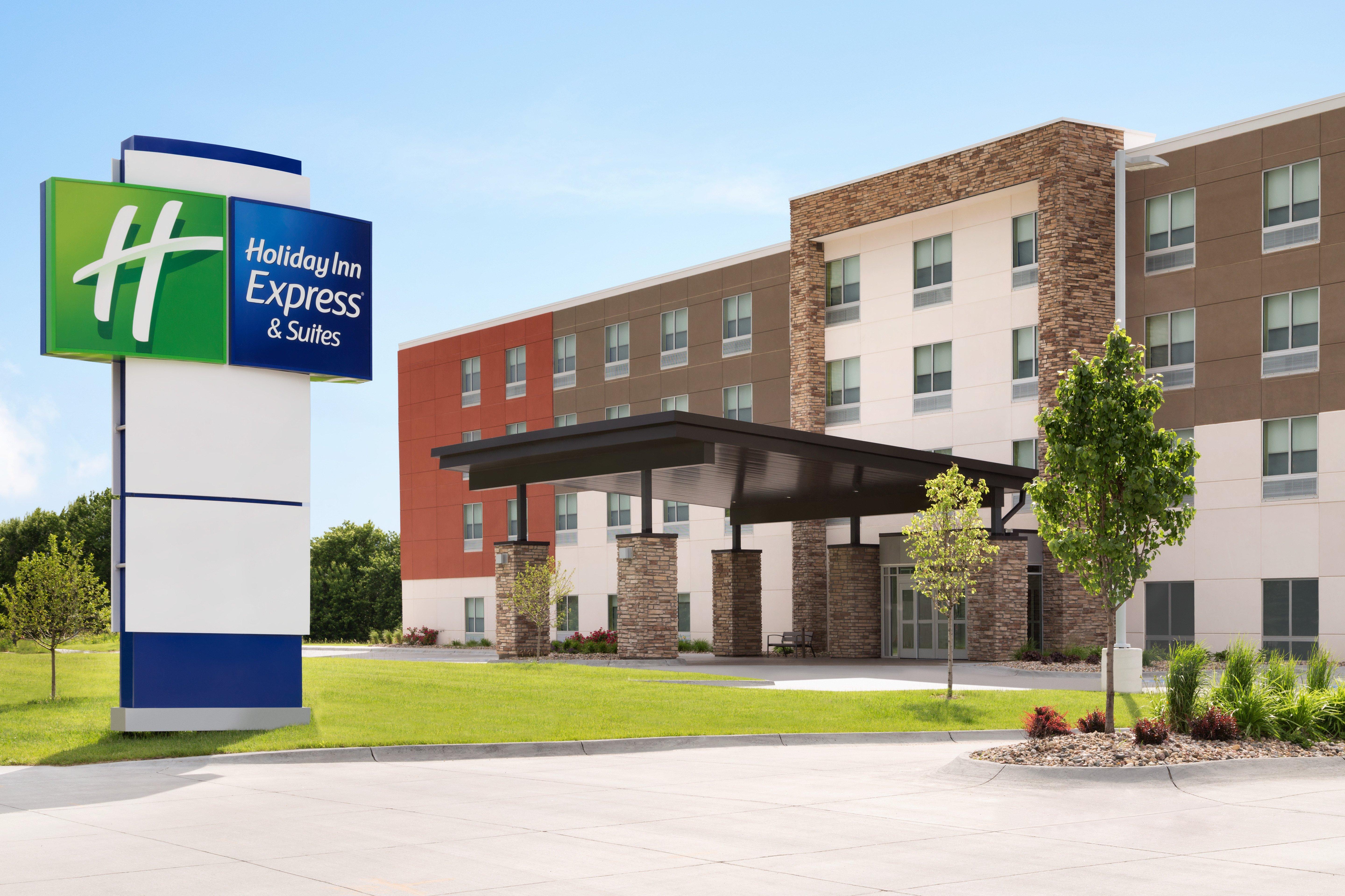 Holiday Inn Express Indiana Exterior photo