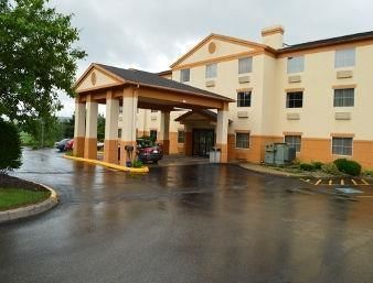 Holiday Inn Express Indiana Exterior photo